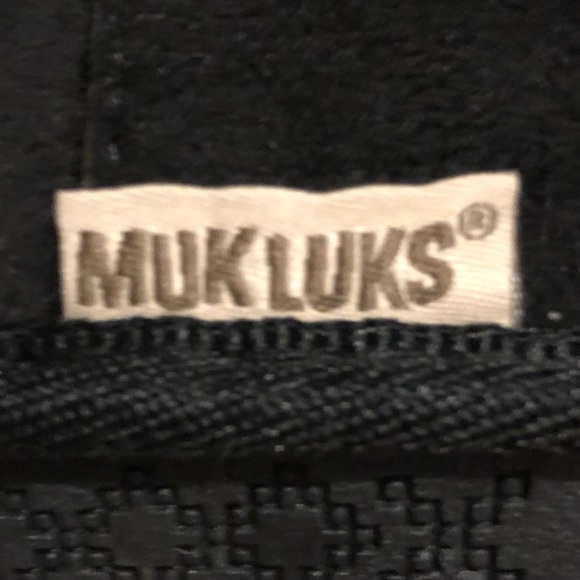 ❤️ NWT Muk Luks Black and white cozy booties - Picture 5 of 11